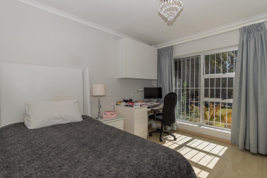5 Bedroom Property for Sale in Sunset Beach Western Cape